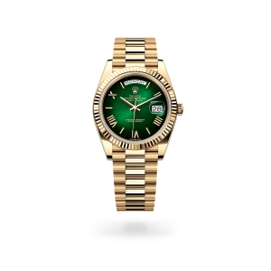 Rolex Day-Date 40 in yellow gold with a green ombré dial, fluted bezel, and President bracelet - Crisson