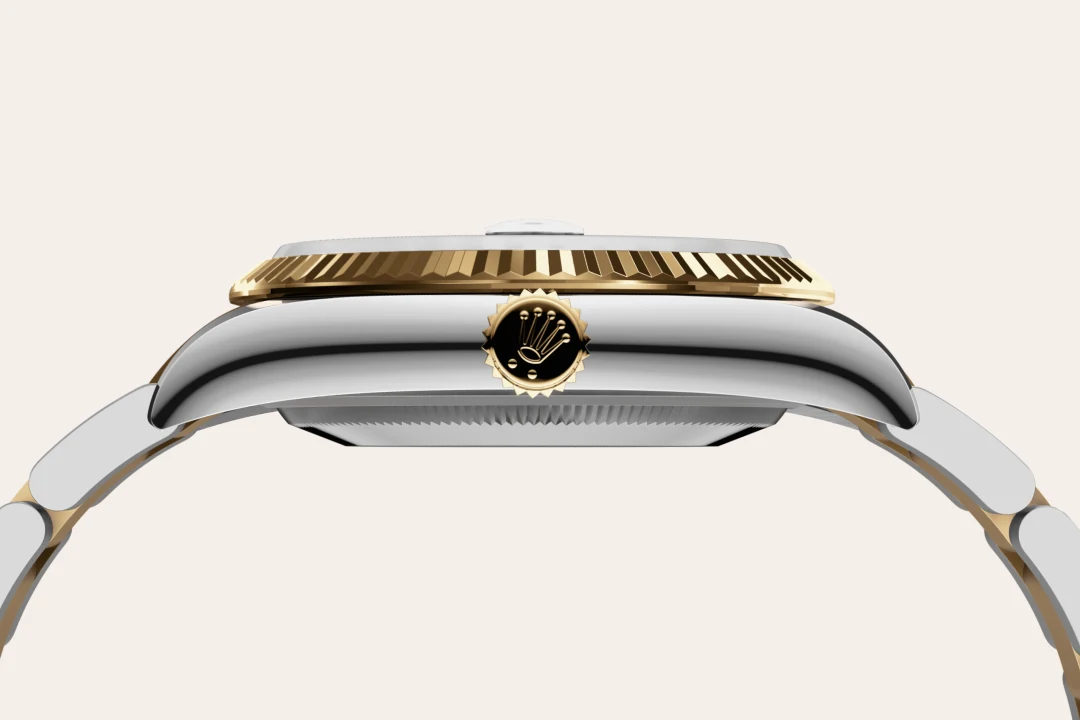 Rolex Datejust 36 in Oystersteel and yellow gold with Bright black dial, and Oyster bracelet - Crisson