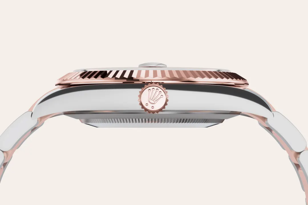 Rolex Datejust 41 in Oystersteel and Everose gold with a sundust dial with diamonds, fluted bezel, and Oyster bracelet, m126331-0007-0012 - Crisson