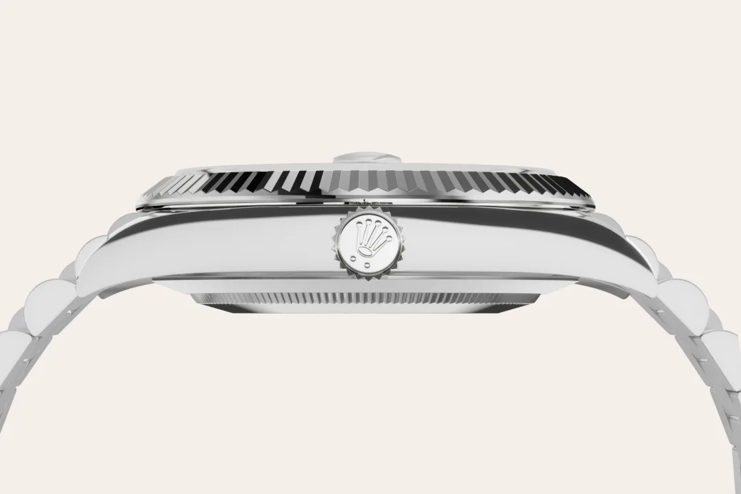 Rolex Day-Date 40 in white gold with an olive green dial, fluted bezel, and President bracelet m228239-0033 - Crisson