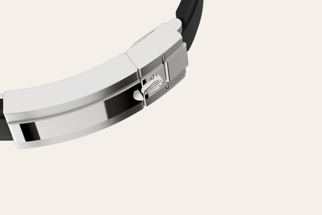 Rolex Cosmograph Daytona in white gold and diamonds with white and black mother-of-pearl dial, bezel set with diamonds, and Oysterflex bracelet, m126589rbr-0001 - Crisson